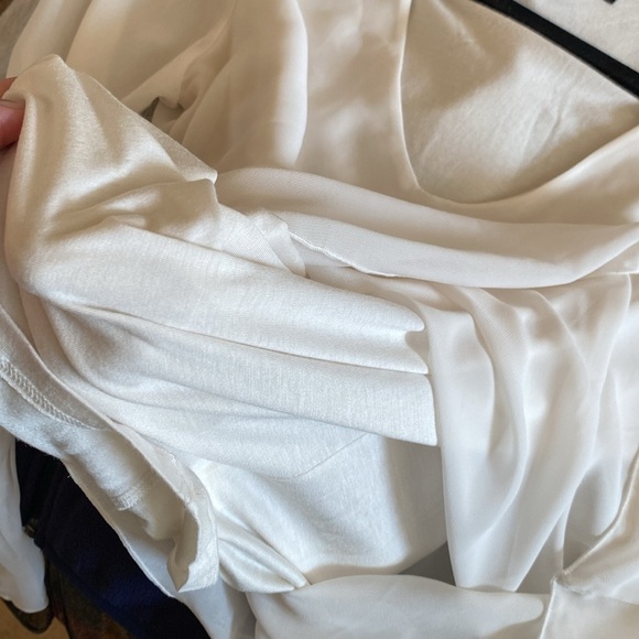 Banana Republic Georgette Bell Sleeve Sheer Overlay Blouse - Cream - Size Small - Picture 7 of 8